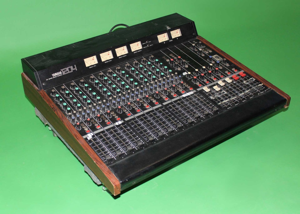 PER-045-02.jpg