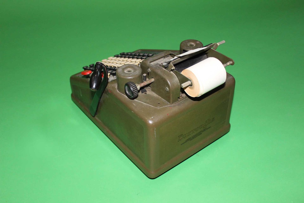 PEO-012-02.jpg