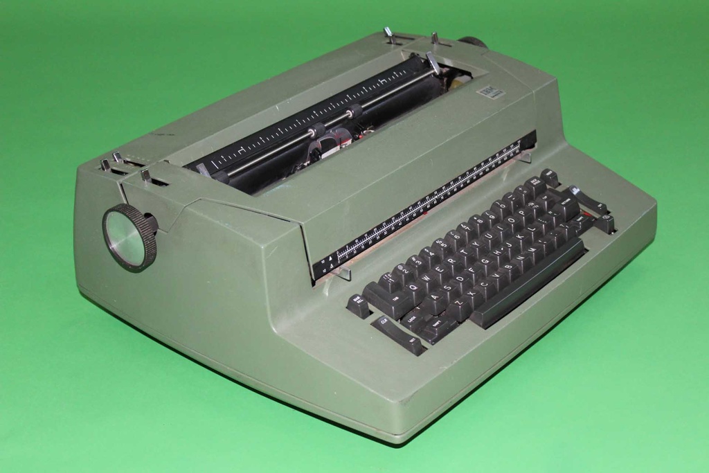 PEW-001-02.JPG