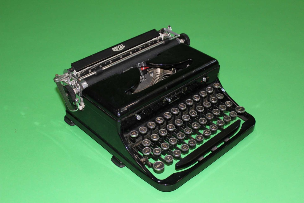 PEW-006-02.JPG