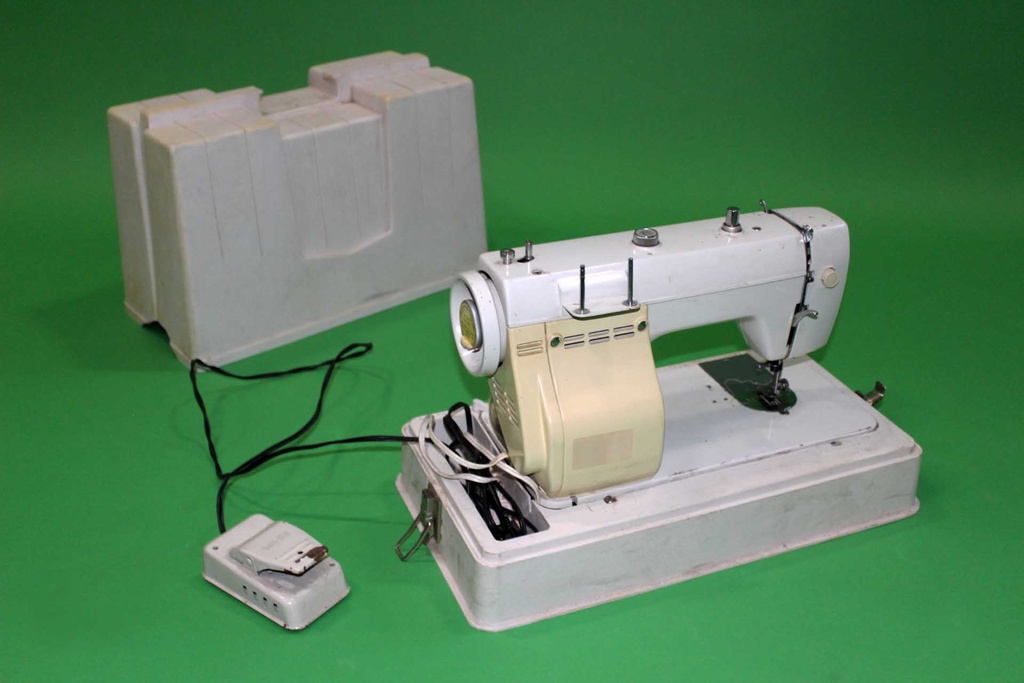 PES-003-03.jpg