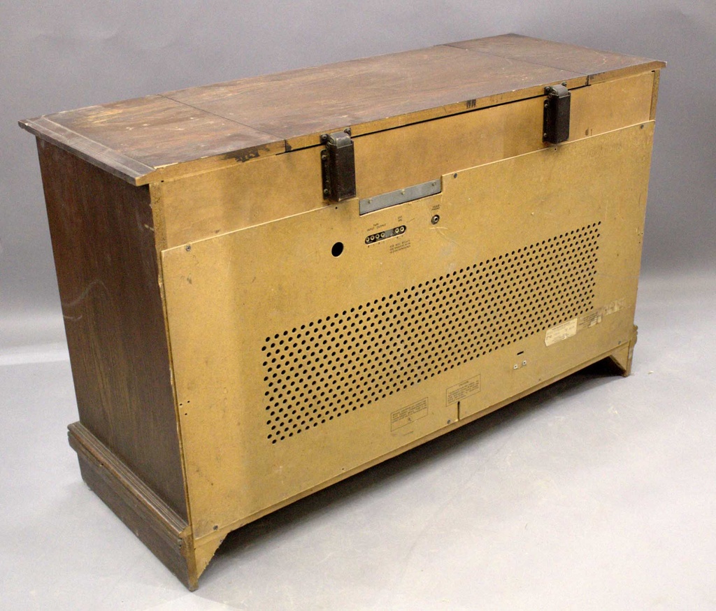 PER-089-02.jpg
