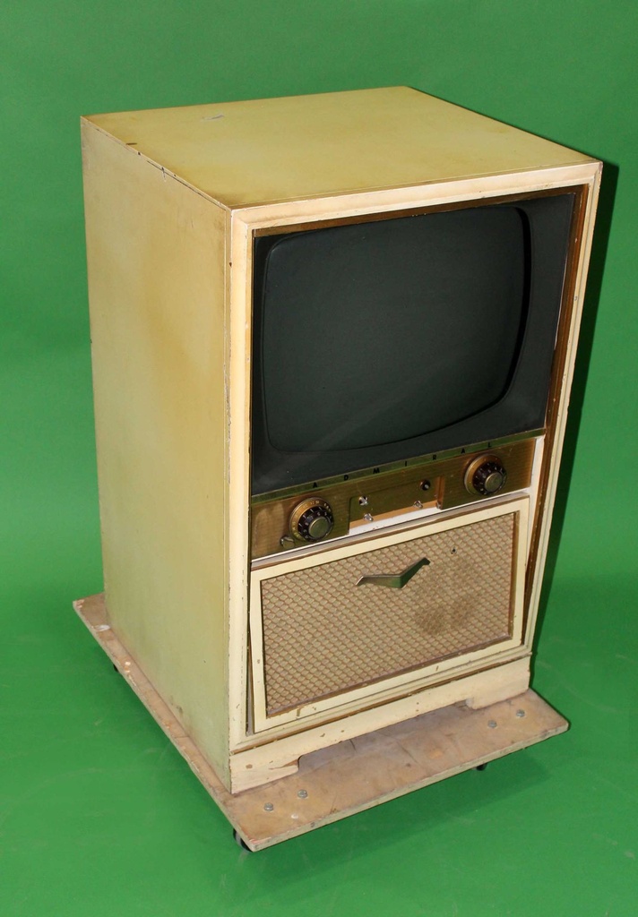 PET-004-02.jpg