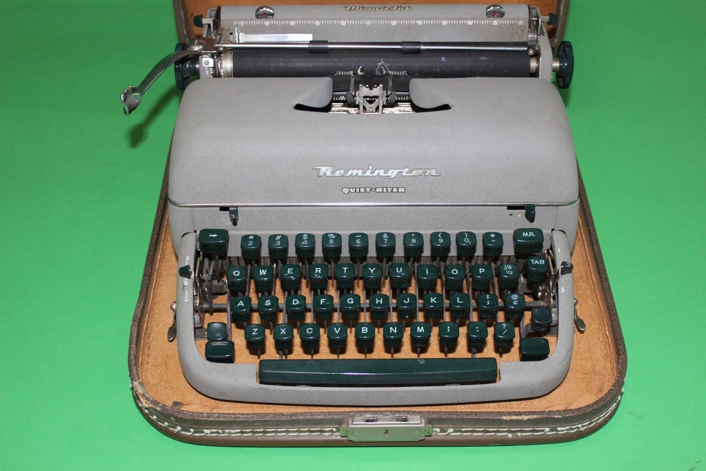PEW-007-02.JPG