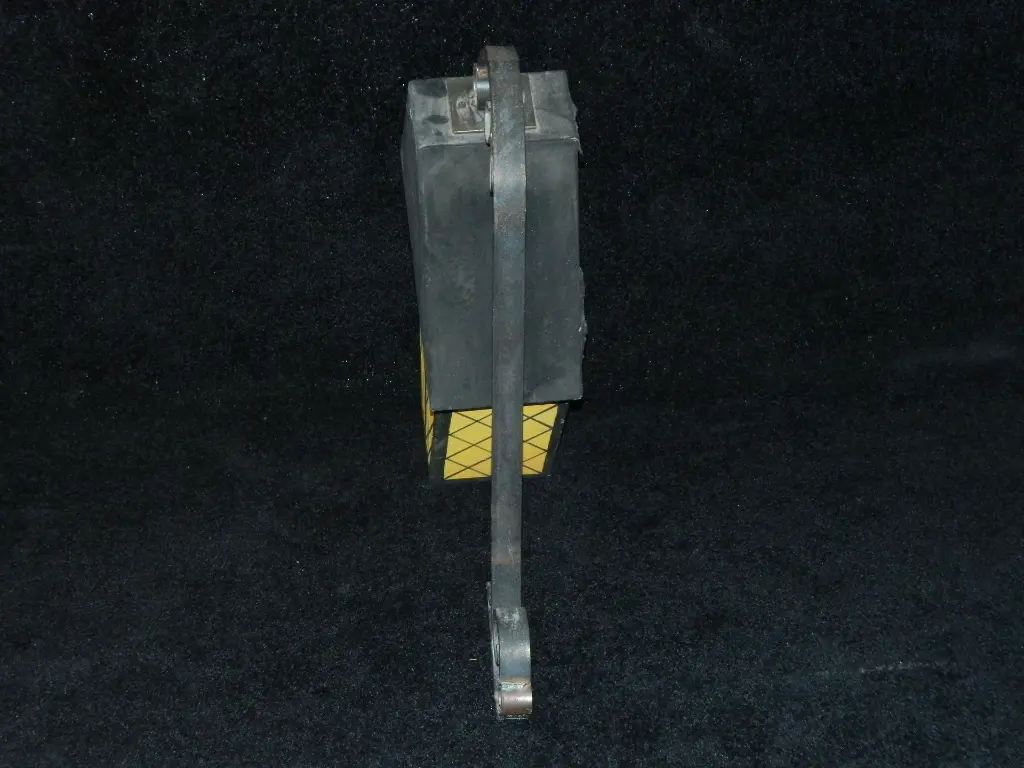 PLW-001-03.webp