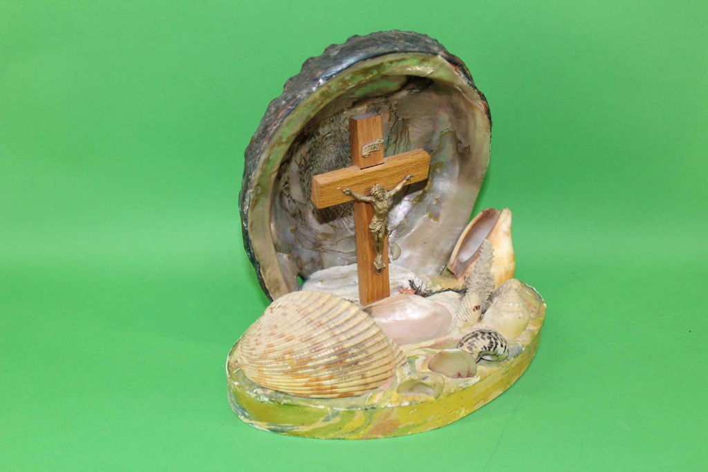 Christ Decor