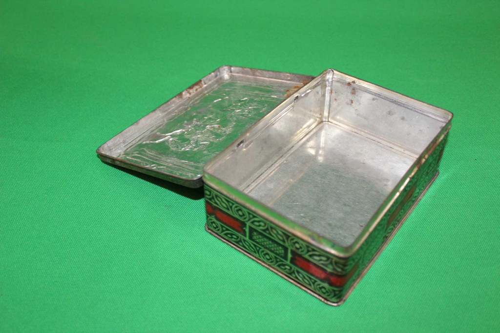 Toffee Tin