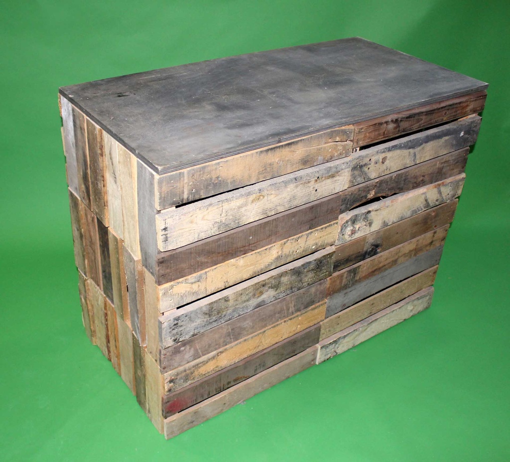 Pallet Bar