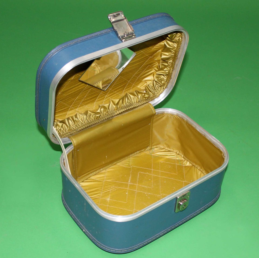 Vintage Makeup Case