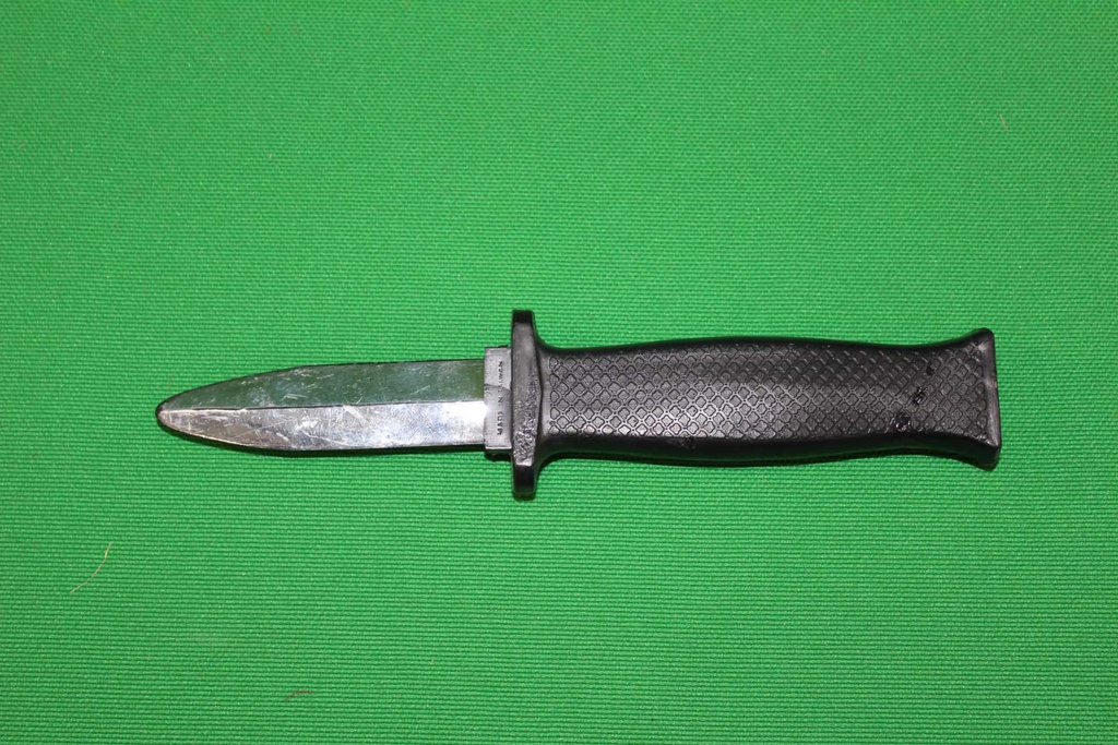 Retractable Knife