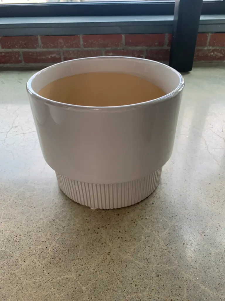 Modern Off White Ceramic Planter Pot - Medium