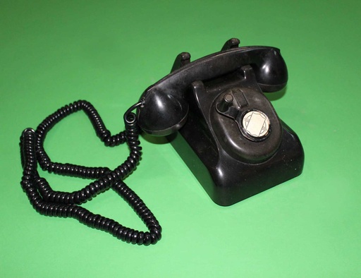 [PEP-061] Hand Crank Rotary Telephone