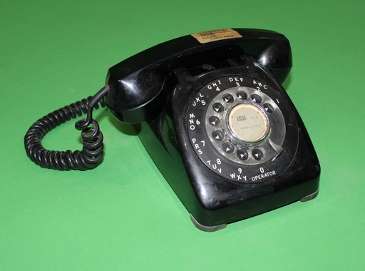 [PEP-072] Rotary Desk Telephone