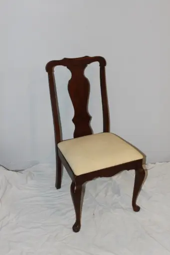 [PFC-134] Fiddleback Chair